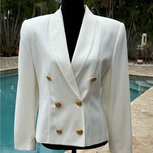 Elegant White Double-Breasted Women's Blazer